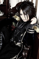 Yuki-Versailles-yuki-versailles_pq-27985970-395-59.jpg