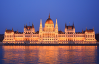 Parliament_Building,_Budapest,_outside.jpg