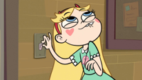 Star.vs.The.Forces.of.Evil.S01E01.Star.Comes.To.Ea.jpg