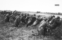 French_soldiers_ditch_1914.jpg