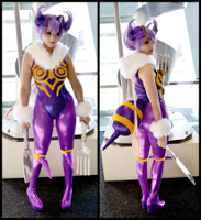 q_bee_cosplay_by_hezachan-d5zc0he.jpg