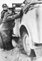 Erwin-Rommel-helps-to-push-his-stuck-staff-car-som.jpg