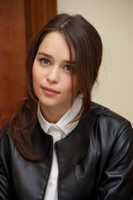 1498753977_kinopoisk.ru-emilia-clarke-2118679.jpg