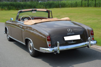 1960-Mercedes-Benz-220-SE-0000698-03.jpg