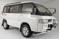 1992-mitsubishi-delica-4wd-auto-crystal-lite-roof.jpg