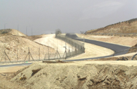 West_Bank_Fence_South_Hebron.JPG