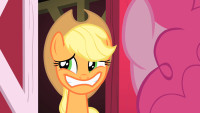 Applejack_bad_poker_face_S01E25.png