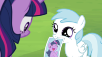 Cotton_Cloudy_wants_Twilight-s_autograph_S4E22.png